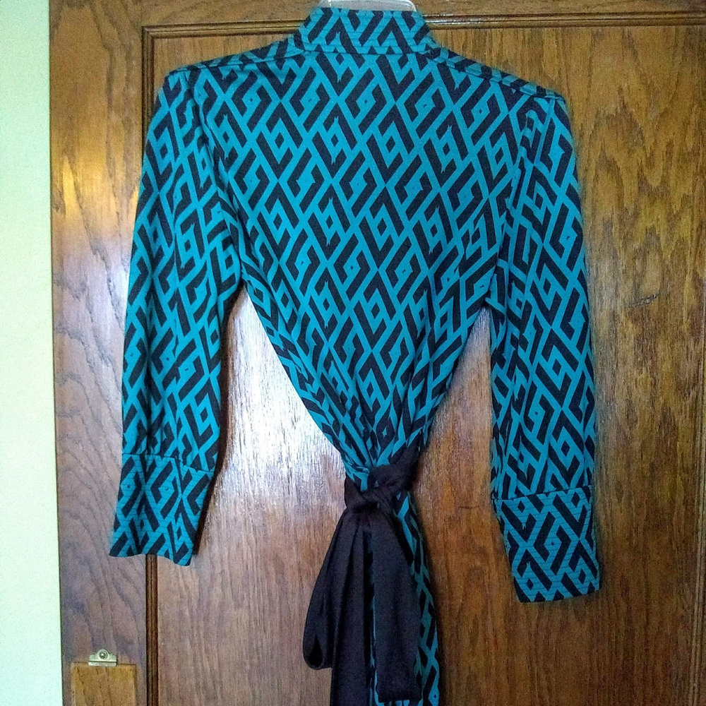 DVF 'Tessa' Turquoise/Black Silk Wrap Dress - Picture 4 of 8